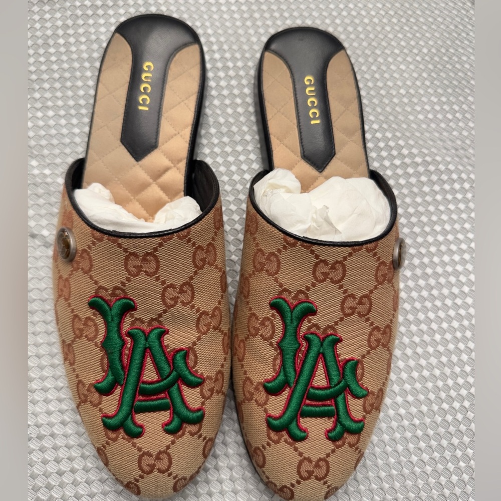 Classic GUCCI LA Dodgers Slides SZ 9~ $1100 Value for $650!! Rare deal buy now!